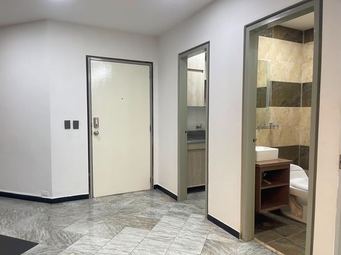 Oficina en arriendo en El Poblado, Medellín, 54 m² · foto 10 de 18