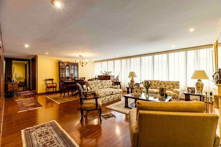 Apartamento en venta en Chico, Bogotá · foto 3 de 24