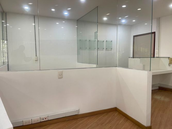 Oficina en arriendo en El Poblado, Medellín, 58 m² · foto 17 de 19