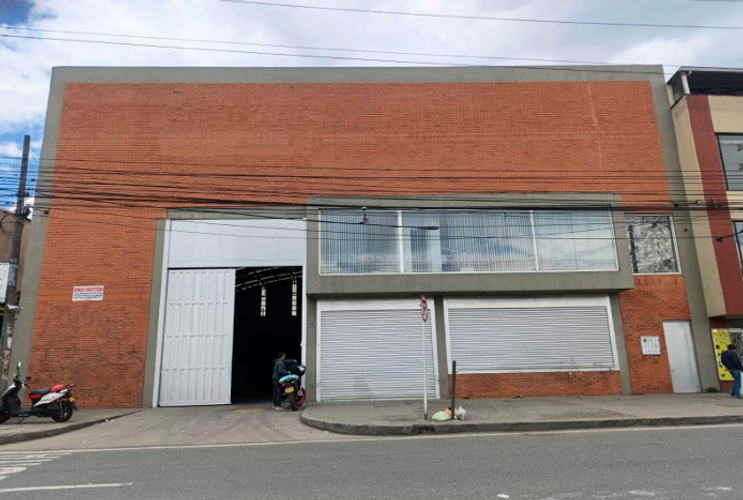 Warehouse for rent in Fontibon, Bogotá