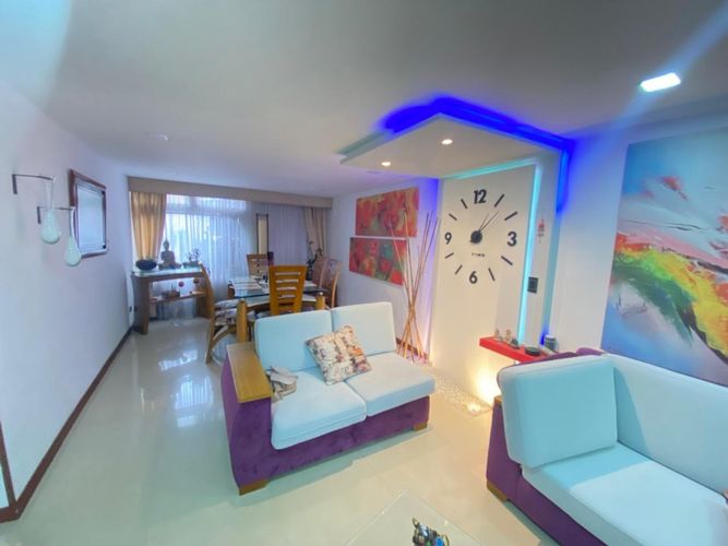 Casa de 5 alcobas en venta en Villa Ines, Bogotá, 212 m² · foto 2 de 24