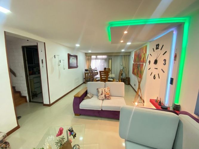 Casa de 5 alcobas en venta en Villa Ines, Bogotá, 212 m² · foto 5 de 24