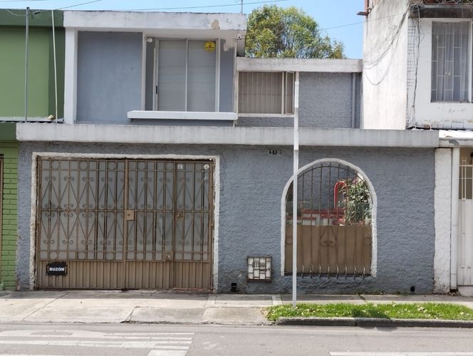 Casa de 5 alcobas en venta en Villa Ines, Bogotá, 212 m² · foto 6 de 24