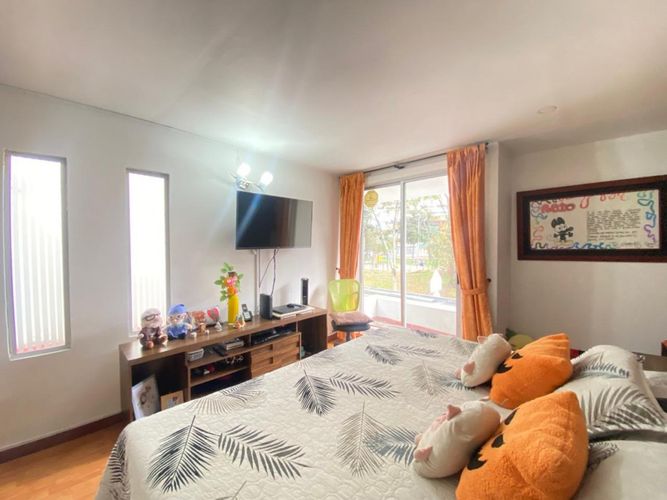Casa de 5 alcobas en venta en Villa Ines, Bogotá, 212 m² · foto 21 de 24