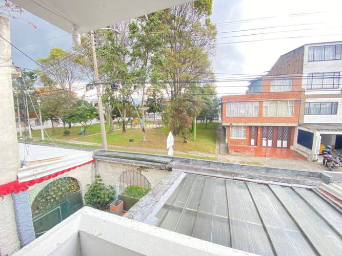 Casa de 5 alcobas en venta en Villa Ines, Bogotá, 212 m² · foto 22 de 24