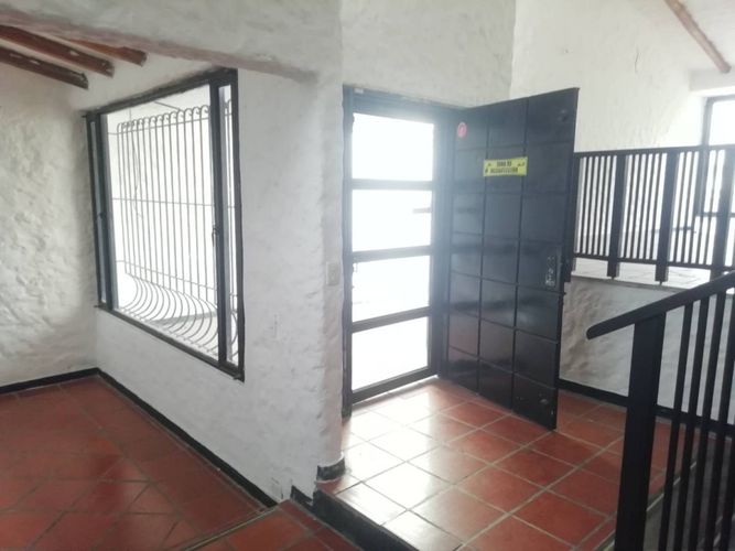 Casa de 5 alcobas en arriendo en Quirinal, Neiva, 240 m² · foto 4 de 24