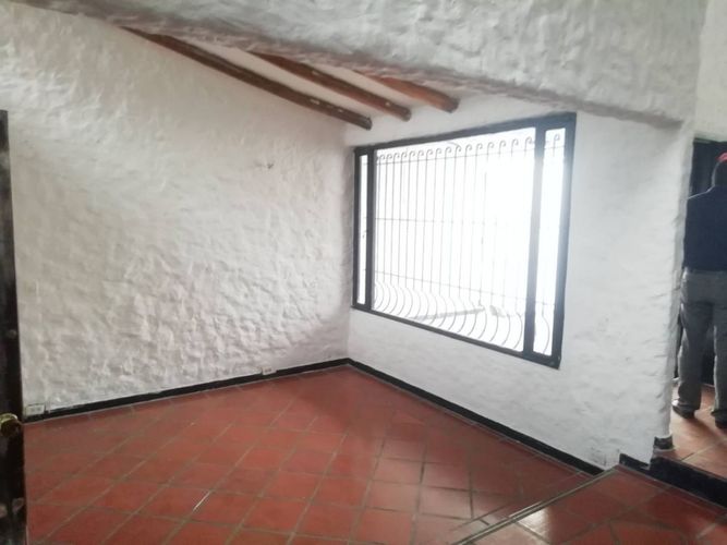 Casa de 5 alcobas en arriendo en Quirinal, Neiva, 240 m² · foto 9 de 24