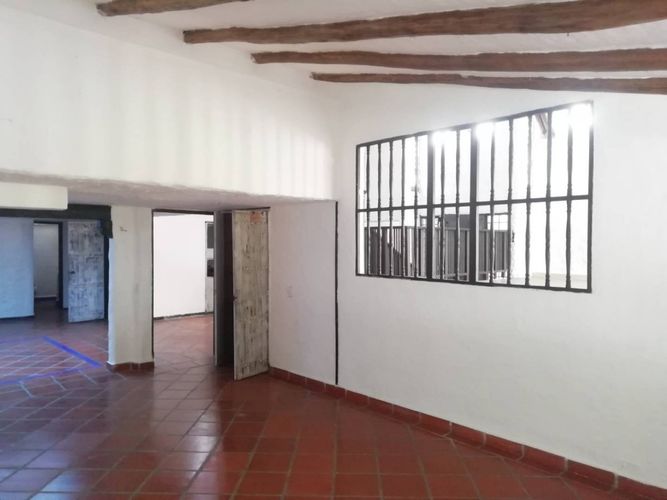 Casa de 5 alcobas en arriendo en Quirinal, Neiva, 240 m² · foto 11 de 24
