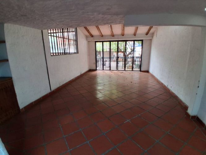 Casa de 5 alcobas en arriendo en Quirinal, Neiva, 240 m² · foto 17 de 24