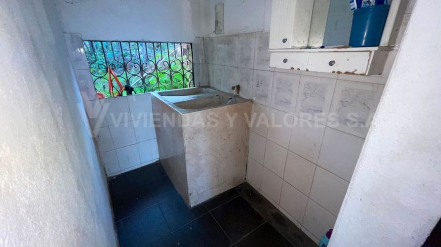Casa de 1 alcoba en venta en La Riviera, Cúcuta, 216 m² · foto 7 de 12