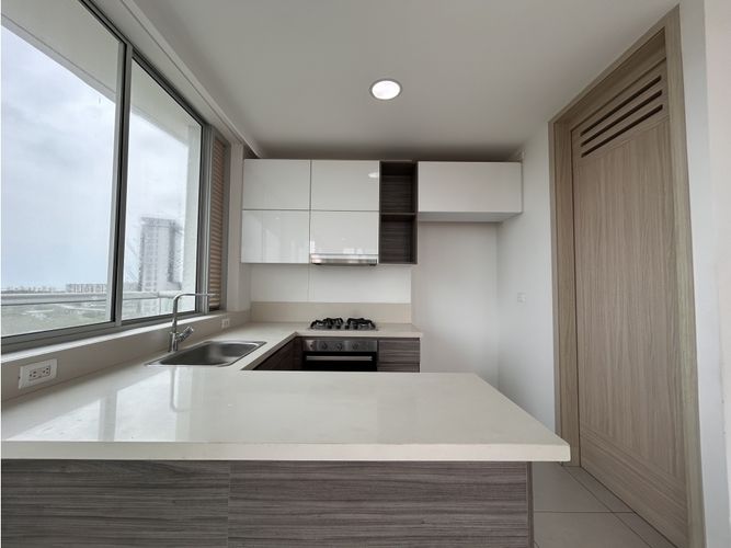 Apartamento de 2 alcobas en venta en Sabanilla, Barranquilla, 105 m² · foto 3 de 18