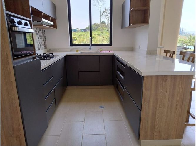 Casa de 4 alcobas en venta en Ruitoque, Girón, 165 m² · foto 5 de 16