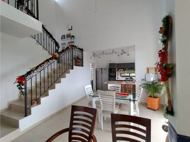 Casa de 4 alcobas en venta en Ruitoque, Girón, 165 m² · foto 6 de 16