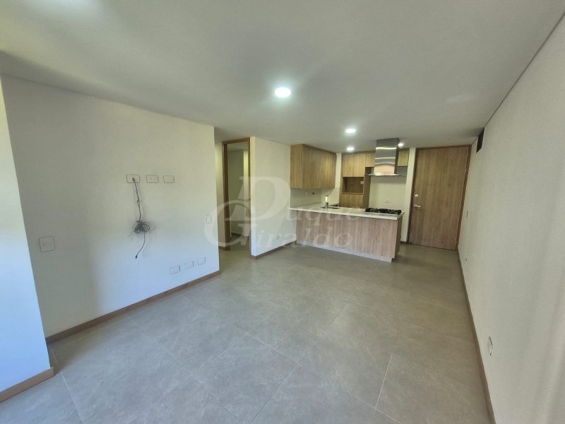 Apartamento en arriendo en Las Palmas, Medellín · foto 3 de 17
