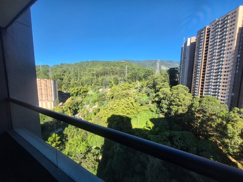 Apartamento en arriendo en Las Palmas, Medellín · foto 9 de 17