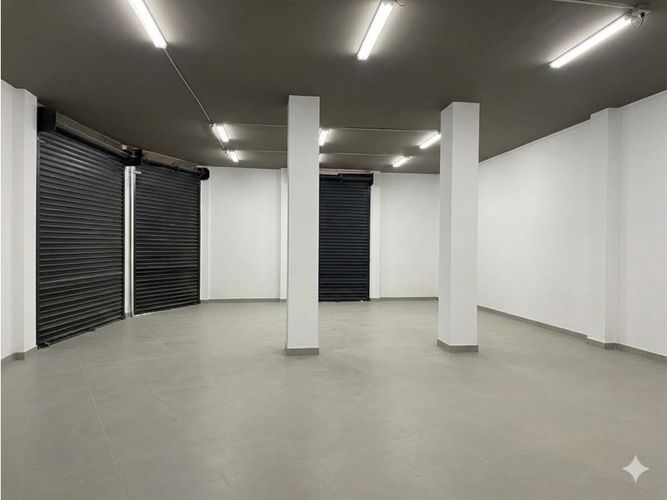 Local en arriendo en Troncal, Cali, 105 m² · foto 2 de 4