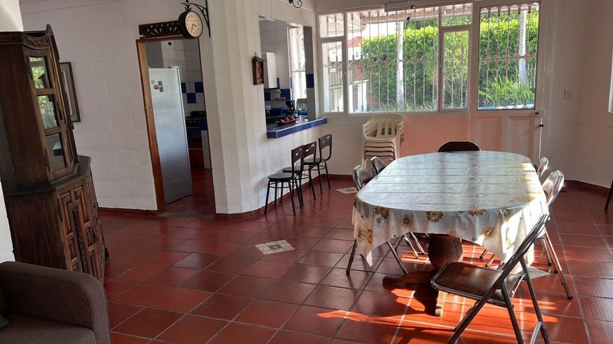 Casa de 5 alcobas en venta en Ricaurte, 270 m² · foto 2 de 24