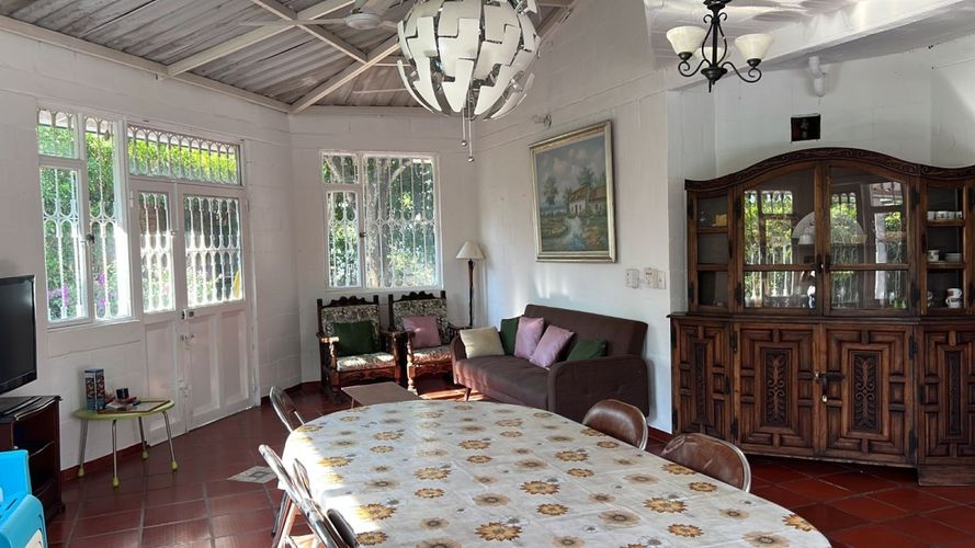 Casa de 5 alcobas en venta en Ricaurte, 270 m² · foto 4 de 24