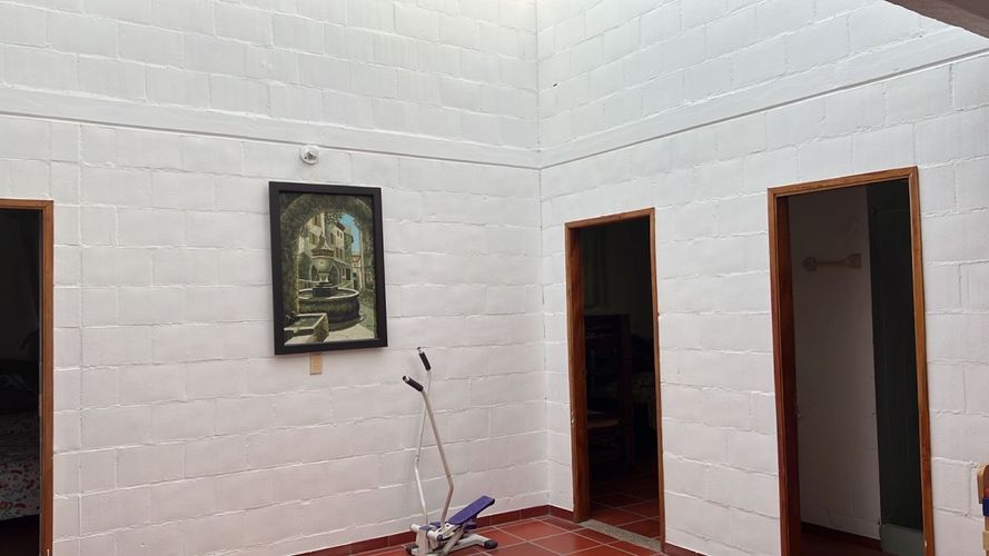 Casa de 5 alcobas en venta en Ricaurte, 270 m² · foto 6 de 24