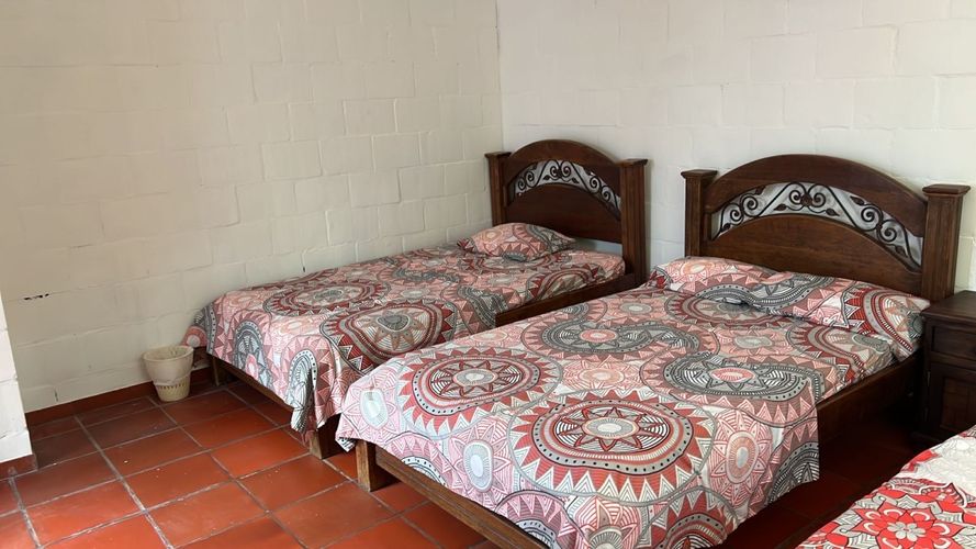 Casa de 5 alcobas en venta en Ricaurte, 270 m² · foto 15 de 24
