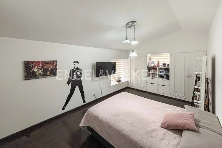 Casa de 4 alcobas en venta en El Batán, Bogotá, 240 m² · foto 12 de 19