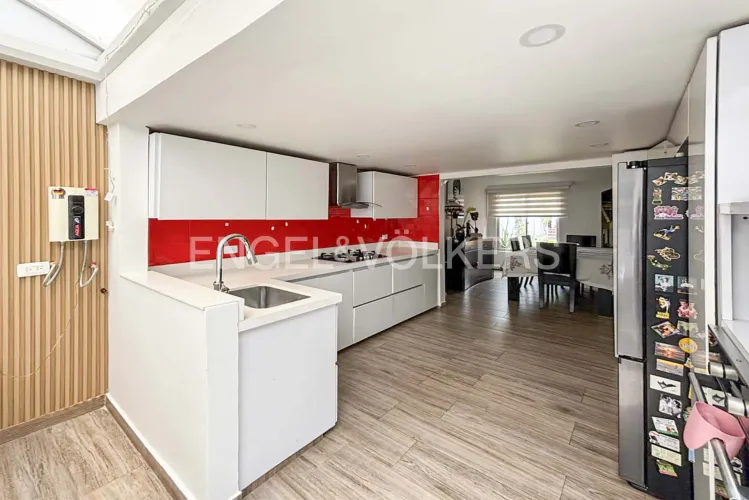 Casa de 4 alcobas en venta en El Batán, Bogotá, 240 m² · foto 5 de 19