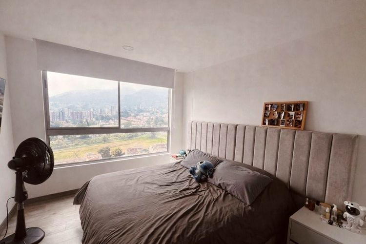 Apartamento de 2 alcobas en venta en Camparola, Itagüí, 70 m² · foto 10 de 15