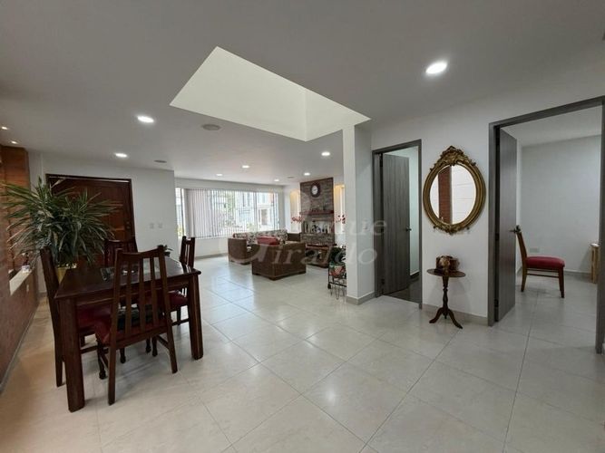 Casa de 3 alcobas en venta en La Ceja, 170 m² · foto 2 de 21