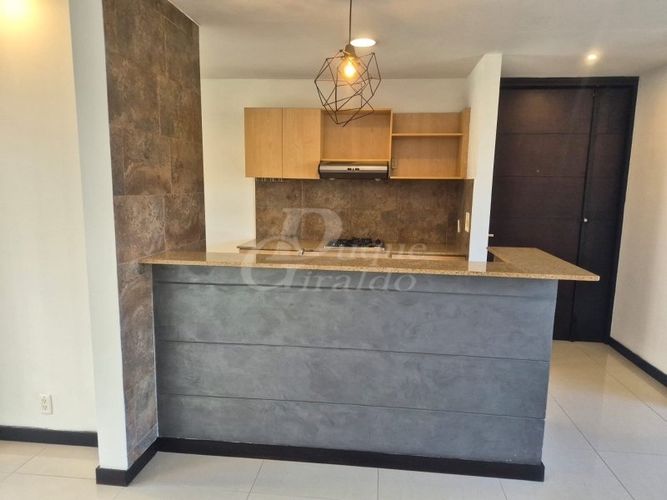 Apartamento de 2 alcobas en arriendo en La Florida, Medellín, 90 m² · foto 2 de 24