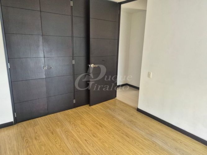 Apartamento de 2 alcobas en arriendo en La Florida, Medellín, 90 m² · foto 8 de 24