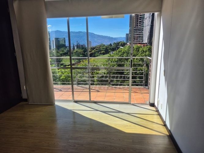 Apartamento de 2 alcobas en arriendo en La Florida, Medellín, 90 m² · foto 16 de 24