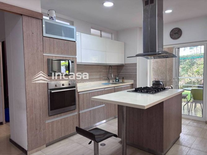 Casa de 5 alcobas en venta en La Viga, Cali, 350 m² · foto 12 de 17