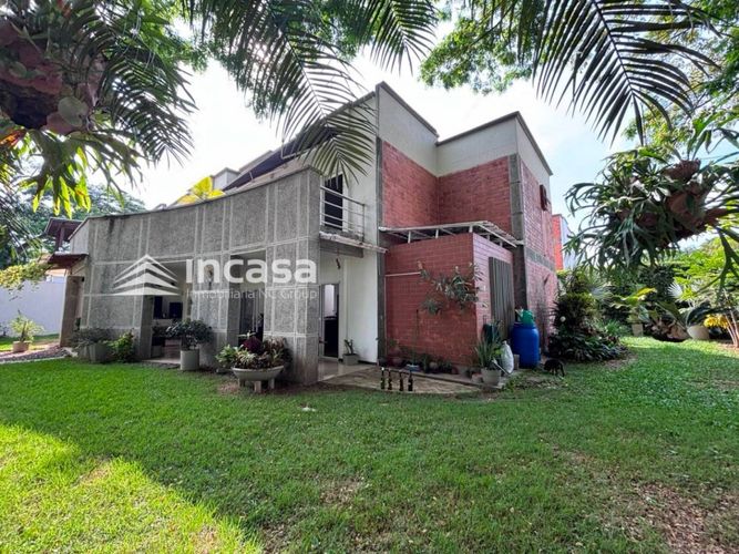 Casa de 5 alcobas en venta en La Viga, Cali, 350 m² · foto 2 de 17