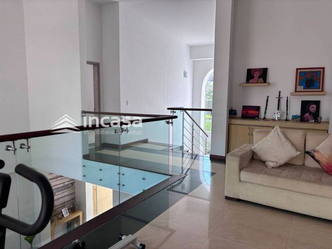 Casa de 5 alcobas en venta en La Viga, Cali, 350 m² · foto 9 de 17