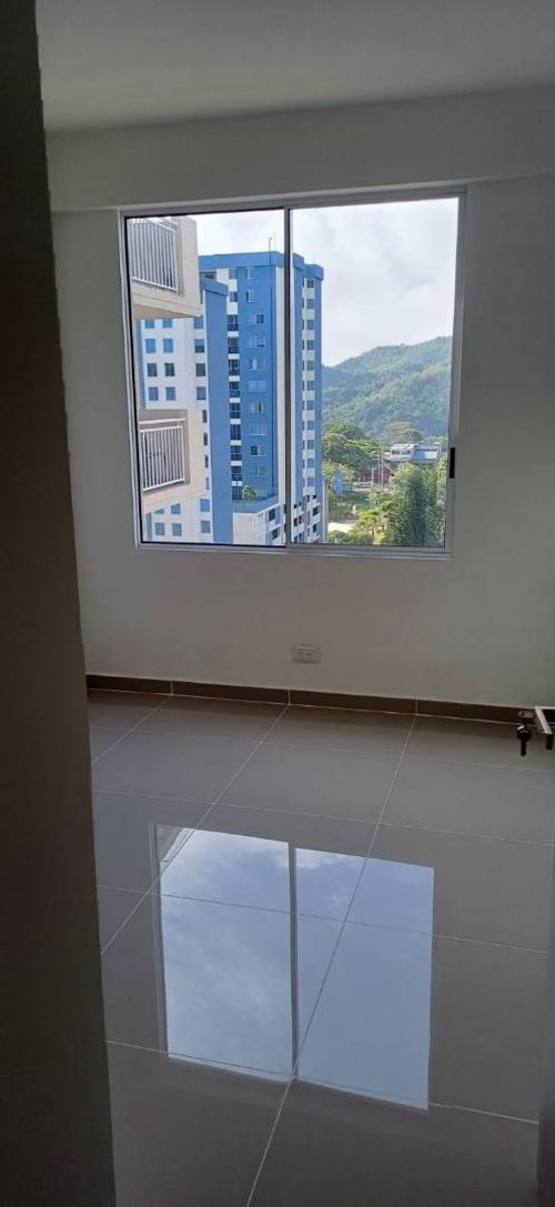 Apartamento de 3 alcobas en venta en Varsovia, Ibagué, 90 m² · foto 15 de 17