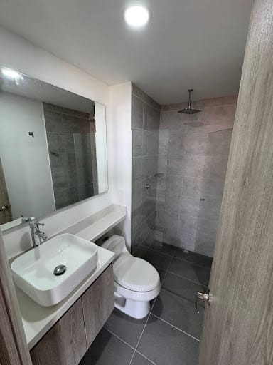 Apartamento de 2 alcobas en arriendo en Rionegro, 74 m² · foto 9 de 12
