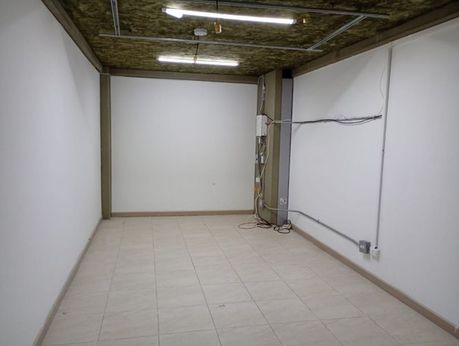 Oficina en arriendo en La Esmeralda, Itagüí, 222 m² · foto 16 de 17