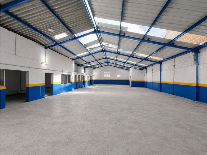 Bodega en arriendo en Colombia, Medellín, 360 m² · foto 6 de 6