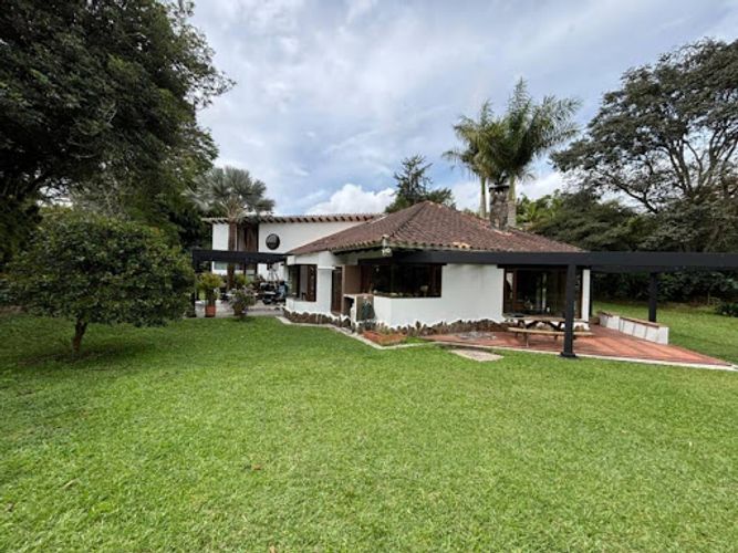 Finca en arriendo en El Porvenir, Rionegro, 370 m² · foto 2 de 11