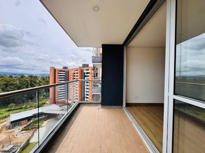 Apartamento de 3 alcobas en venta en Rionegro, 67 m² · foto 3 de 19