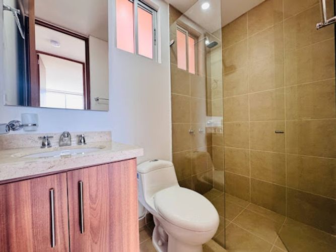 Apartamento de 3 alcobas en venta en Rionegro, 67 m² · foto 10 de 19