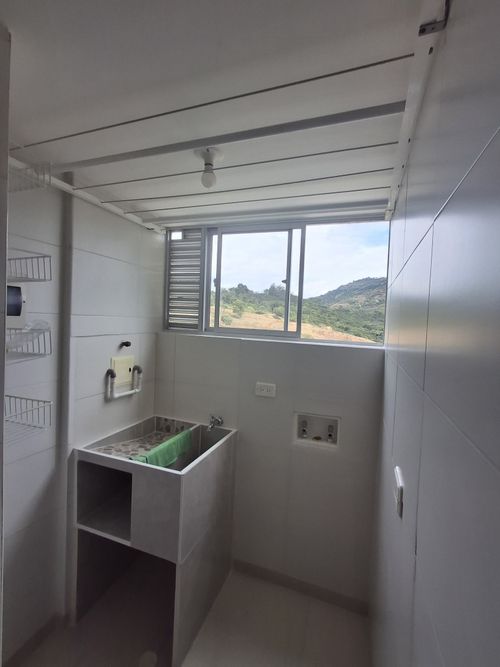 Apartamento de 3 alcobas en venta en Ruitoque, Floridablanca, 72 m² · foto 8 de 16