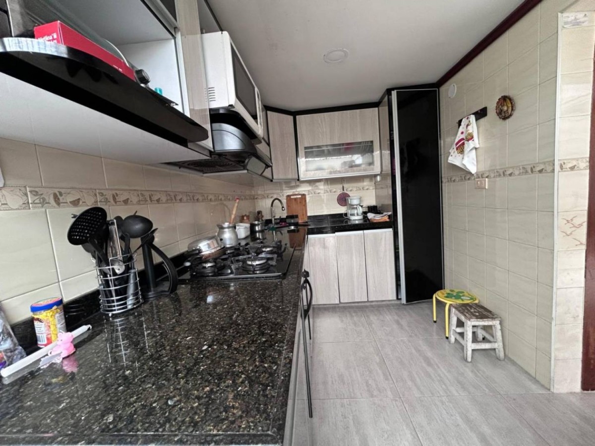 Casa en venta en Los Andes, Bogotá · foto 7 de 24