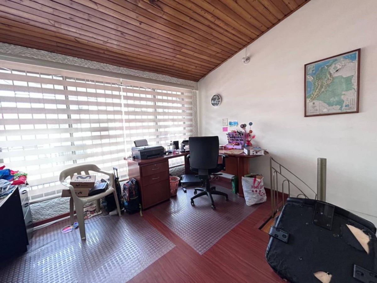 Casa en venta en Los Andes, Bogotá · foto 17 de 24