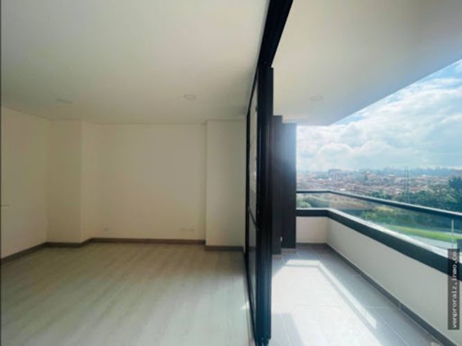 Apartamento de 3 alcobas en venta en Rionegro, 84 m² · foto 3 de 20