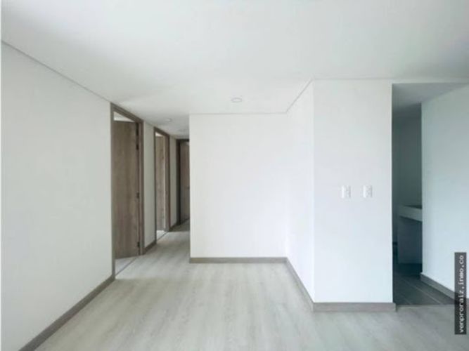Apartamento de 3 alcobas en venta en Rionegro, 84 m² · foto 9 de 20