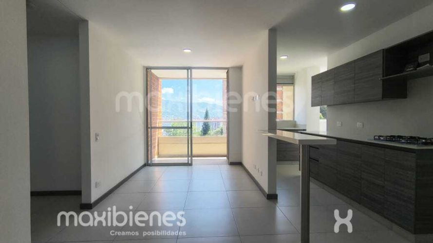 Apartamento de 3 alcobas en arriendo en Las Lomitas, Sabaneta, 75 m² · foto 3 de 17