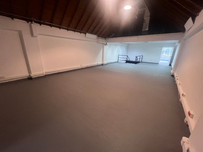 Bodega en arriendo en Las Vegas, Envigado, 280 m² · foto 4 de 12