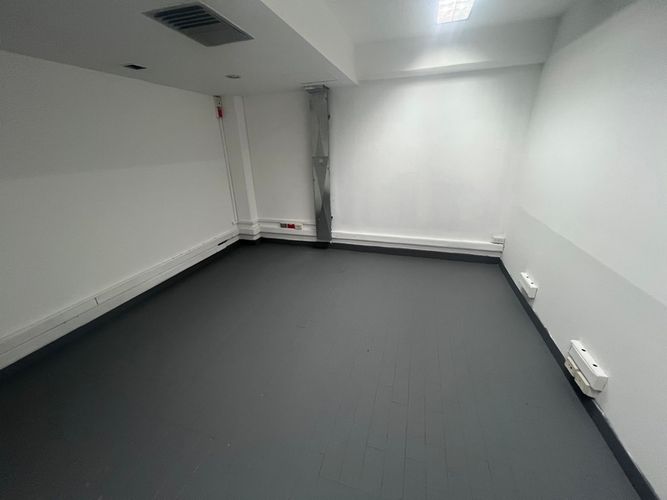 Bodega en arriendo en Las Vegas, Envigado, 280 m² · foto 6 de 12