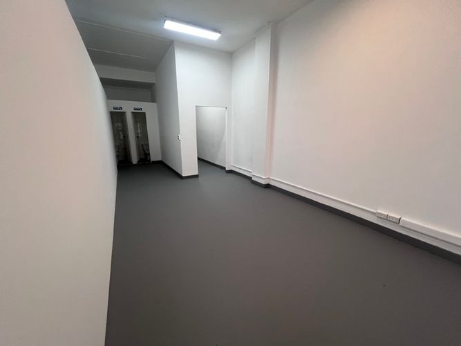 Bodega en arriendo en Las Vegas, Envigado, 280 m² · foto 9 de 12